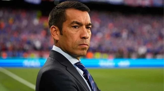 Beşiktaş’ın yeni teknik direktörü Giovanni van Bronckhorst oldu