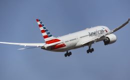 Dev hava yolu şirketine 50 milyon dolar ceza: ‘Kendimi bavul gibi hissettim’