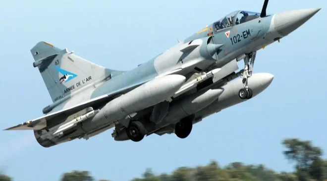 Fransa, Ukrayna’ya Aster füzeleri ve Mirage 2000 savaş uçakları gönderiyor