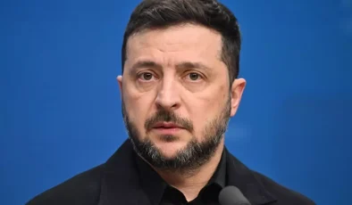 Zelenskiy’ye İrlanda ziyaretinde olay yaratan karşılama!