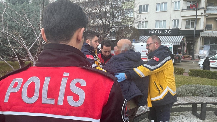 Bolu’da parkta tartıştığı kişiyi darbederek ağır yaraladı, tacizle suçladı